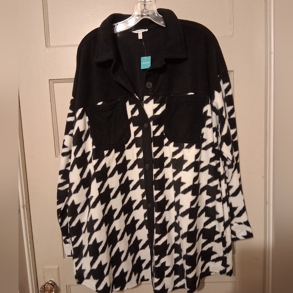 Maurices Black and White Houndstooth Button-Down Shirt Jacket